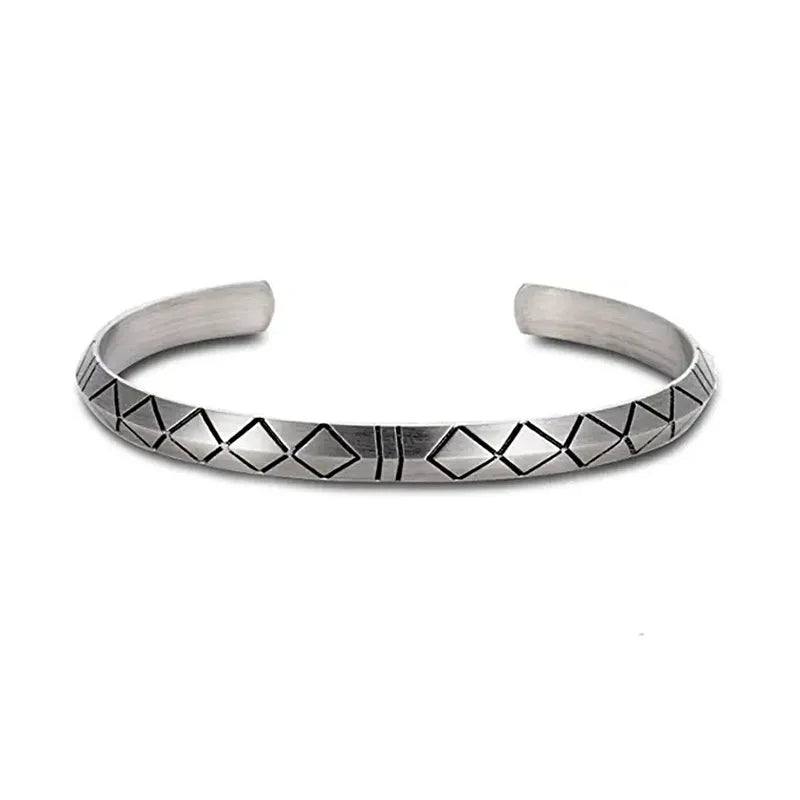 Retro Classic Creative Sword Shaped Bracelets for Men and Women Fashion Personality Exquisite Open Bracelets Party Jewelry Gifts