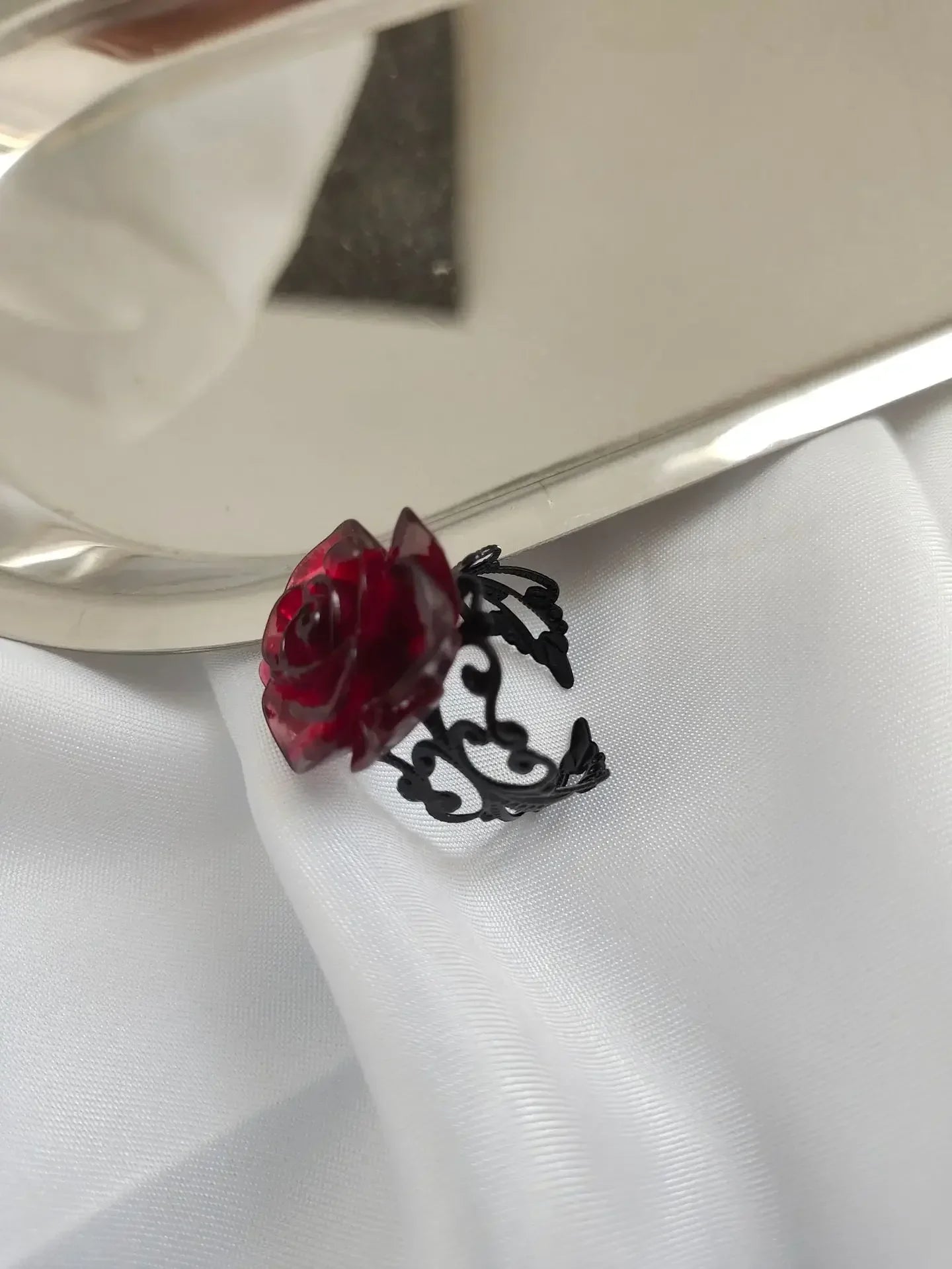 Goth Punk Retro Red Crystal Love Heart Cross Geometry Irregular Open Ring Set Y2K Halloween Accessories for Women Kpop Jewelry