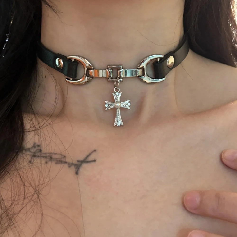 Y2K Charm PU Leather Sexy Choker Vintage Necklaces for Women Spice Girls Goth Jewelry Accessories Gift