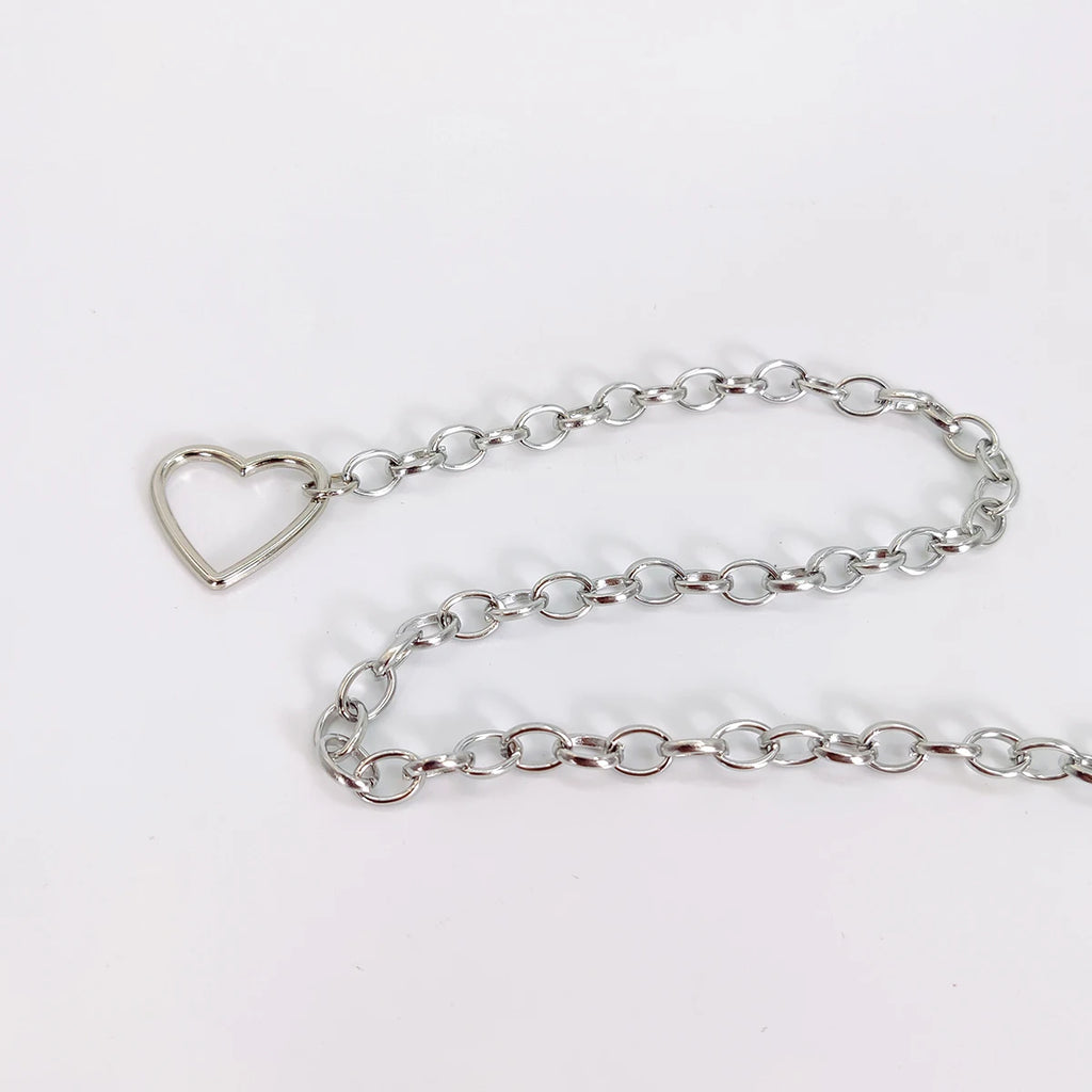 Women's belt Luxury brand Heart Shaped Metal Waist Chain Belt Goth accessories Y2k belts for women Punk style with Jeans Dress