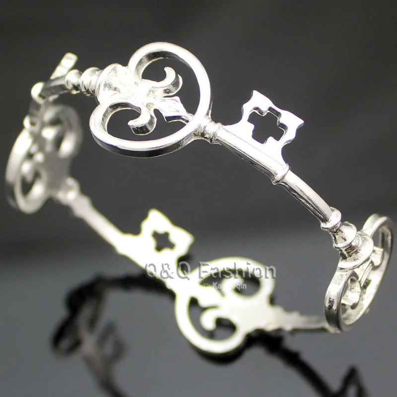 Vintage Victorian Skeleton Key Cross Bridal Bracelet Fashion Unisex Bangle Cuff Valentine Anime Halloween Jewelry Party Wedding